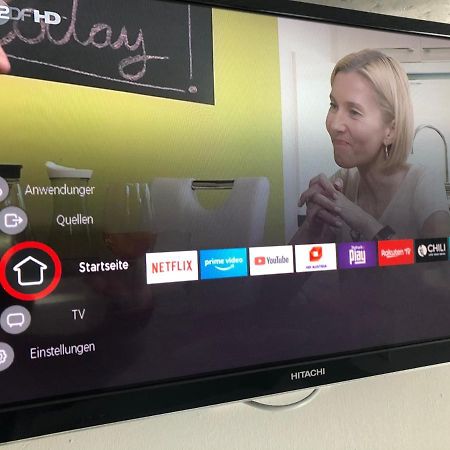 Modernes Zimmer Mit Kuechenzeile Und Bad Denkte 외부 사진